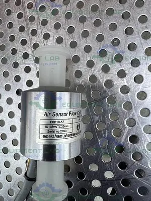 USED AMERSHAM PHARMACIA FCP10-A7 AIR SENSOR FLOW CELL ID 10MM/TC25MM