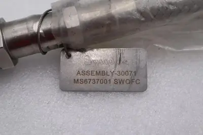 SWAGELOK 30071 STAINLESS BRAIDED HOSE ASSEMBLY STOCK #2945