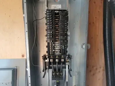 2000A 480Y/277V Eaton Switchgear Power Distribution Center w/ 45kVA Transformer & Panels (Containerized)