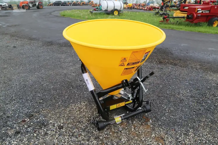 New | in-Stock 2026 TAR RIVER SP500SS Broadcast Spreaders Pennsylvania US | Zimmerman Farm Service #1410432