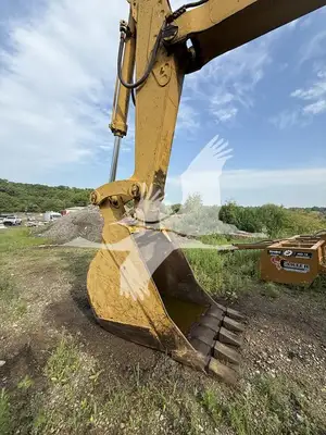 USED 1978 CATERPILLAR 245