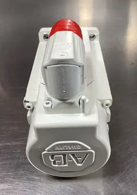 Used Allen-Bradley VPF-B0752F-PJ12AF Servo Motors | Palmetto Automation #1151340