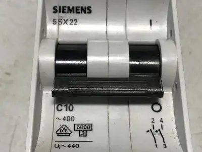 USED SIEMENS 5SX22C10