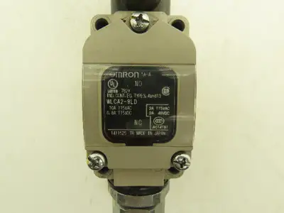 Omron WLCA2-8LD Limit Switch 10A 115VAC
