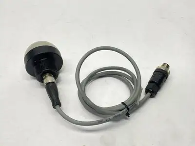 USED BANNER ILLUMINATED PICK-TO-LIGHT TOUCH BUTTON 24985 W/ P+F 109434