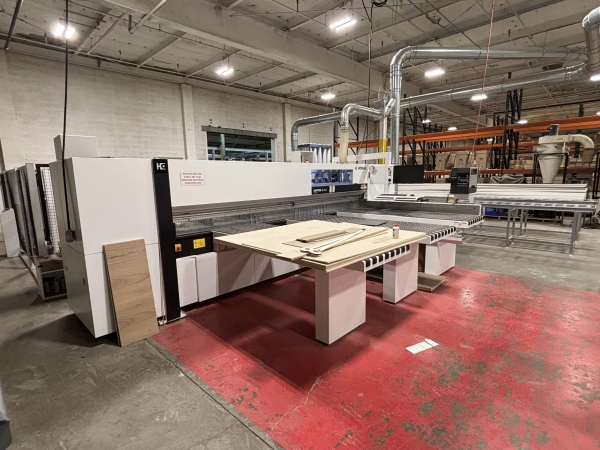 Homag SawTeq B-400 Rear-Load Panel Saw - 2022 Machine!