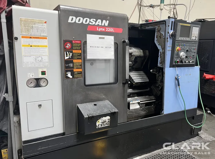 2007 DOOSAN LYNX 220LC CNC Lathes 2-Axis | Clark Machinery Sales, LLC