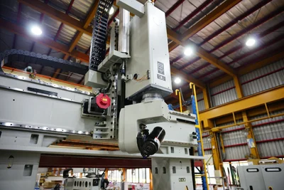 ANDERSON Axxiom 1631 IP 5 Axis CNC Routers | Complete Cutting Solutions (4)