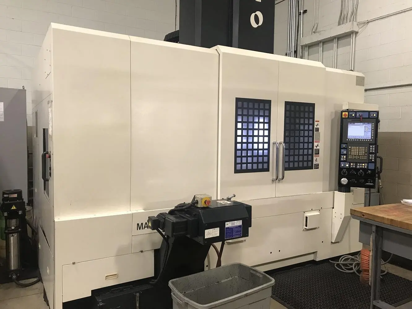 USED 2006 MAKINO V77