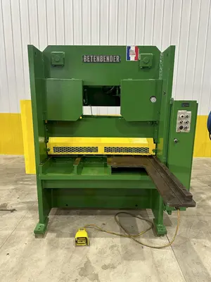 4' X 1/2" BETENBENDER MODEL #4-500 HYDRAULIC SQUARING SHEAR: STOCK #11792