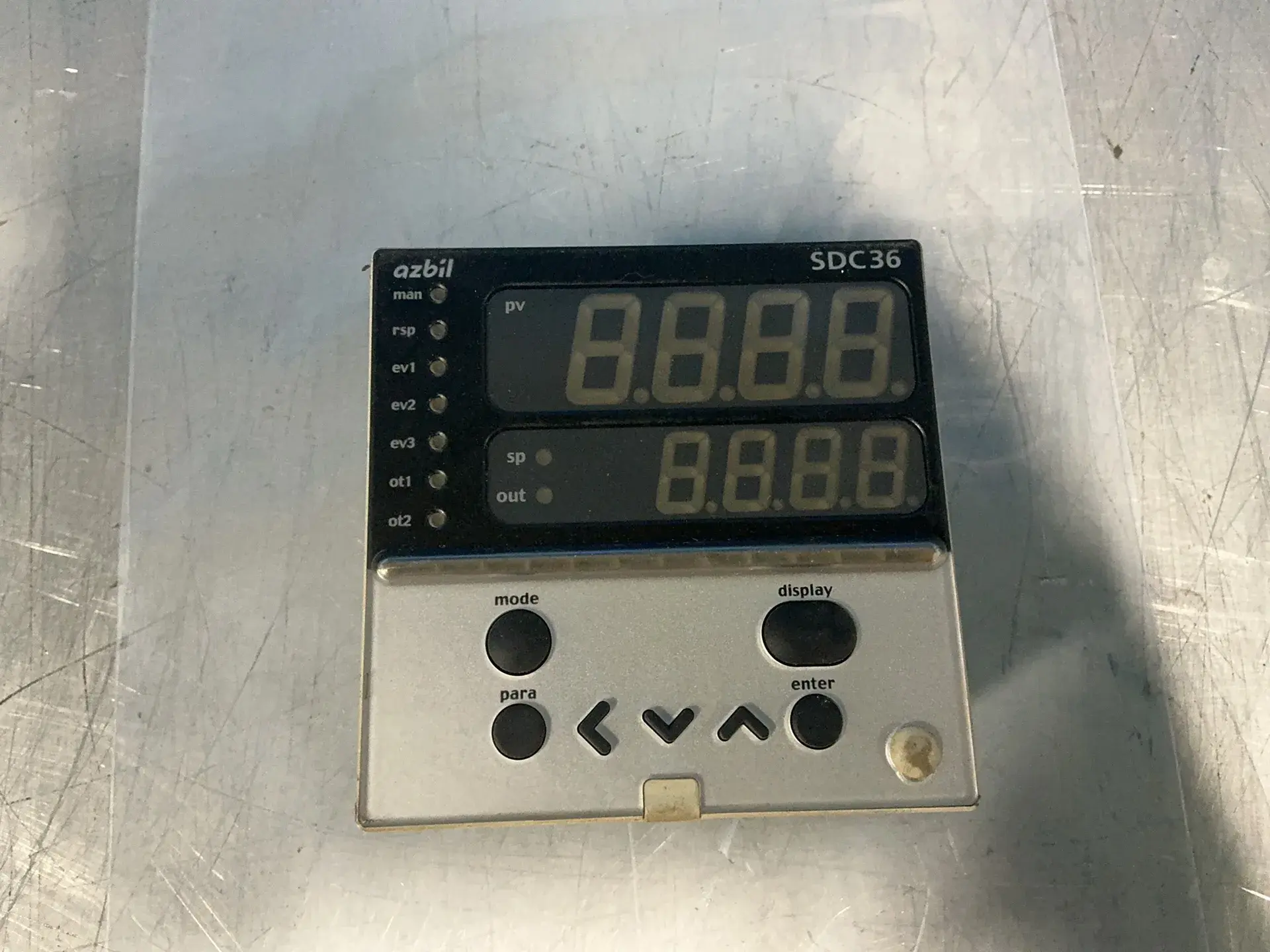 Used AZBIL C36TR1UA1100 Temperature Controls Ohio US | HGR 24 #1325971