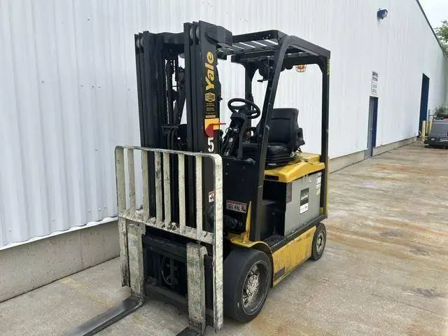 Used 2018 YALE ERC060VG 4-Wheel Sit down Electric Counterbalance Forklifts Illinois US | Somerset Equipment Sales #1542836