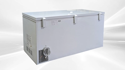 171-0374 71" Solid Top Self Contained Chest Freezer