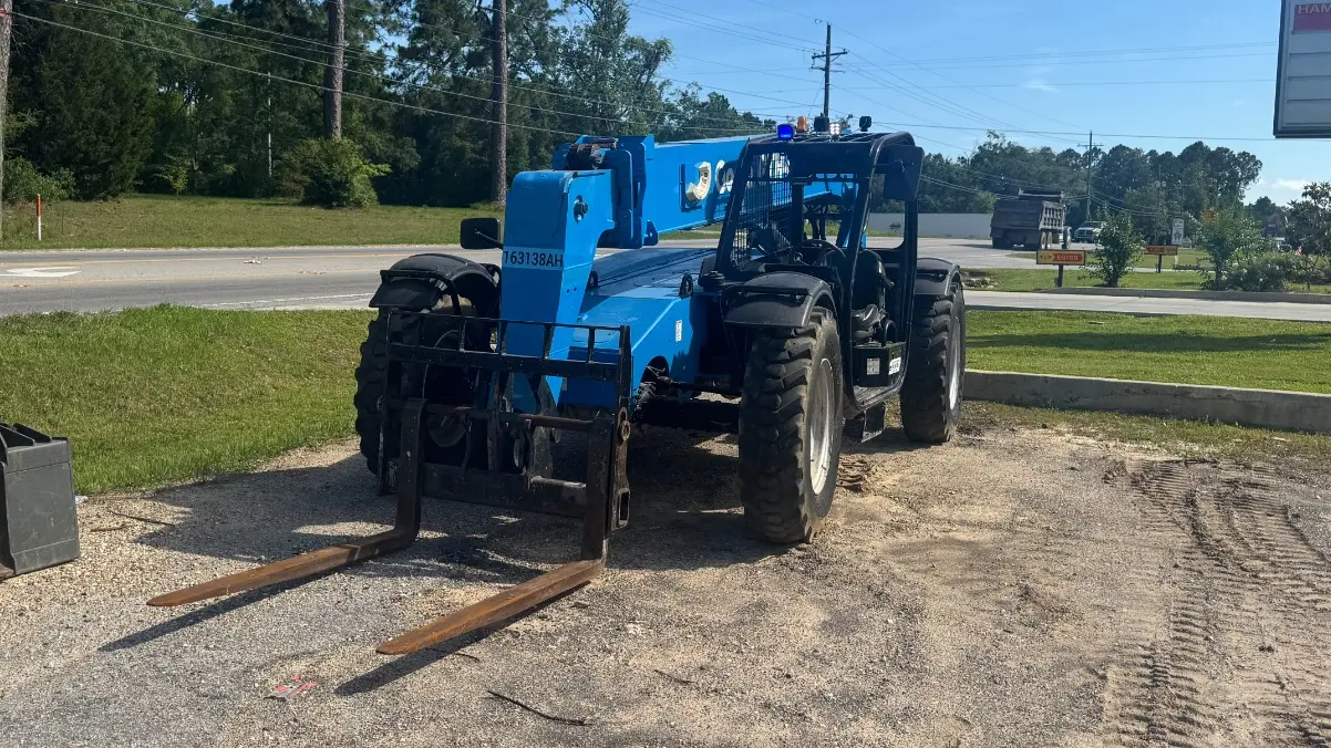 USED 2016 Genie GTH-636