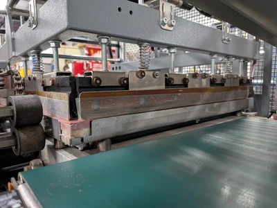 USED 2018 SHRINK TECH SYSTEMS AS-2024-AC AUTO SEALER