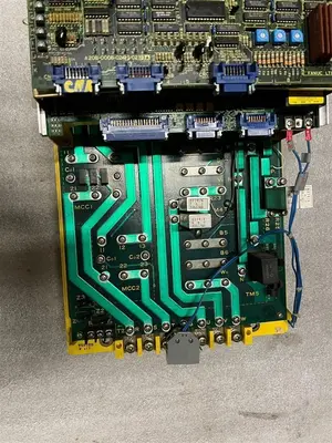 USED FANUC SPINDLE AMPLIFIER A06B-5059-H222 #521