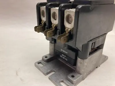 Used GE CR353AD3BH1 Miscellaneous Equipment (Electrical & Power) | Surplus Asset Holdings #1200477