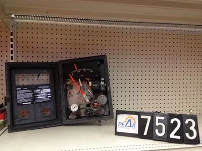 Fisher Wizard 4195BR Pressure Indicating Control