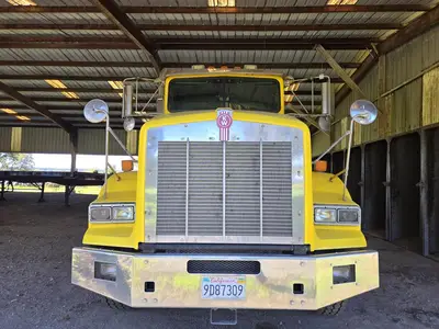 USED 2014 KENWORTH T800