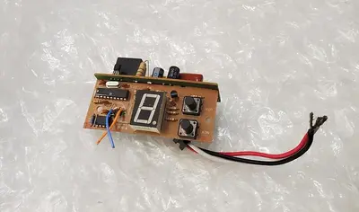 GUZIK BOARDS VARIOUS ASSORTMENT