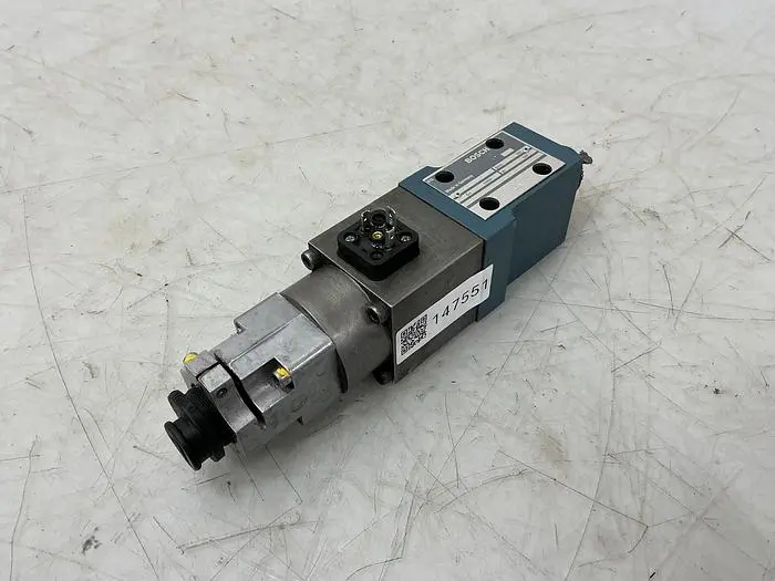 Used BOSCH 0 811 402 001 Valves/Fittings Michigan US | Ideal Machinery #898184