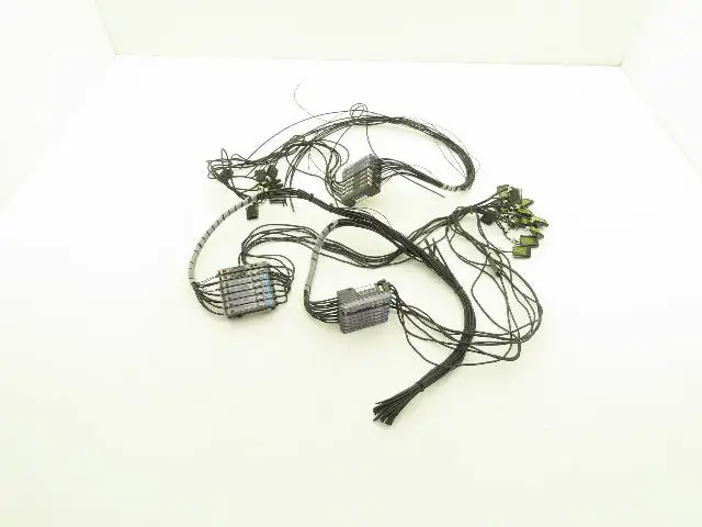 Keyence FS-V12 Photoelectric Sensor Mixed Lot of 21