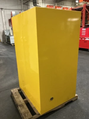 Used Justrite 25860 Hazardous Storage Units Ohio US | Equipment Recovery Corp. #1331532