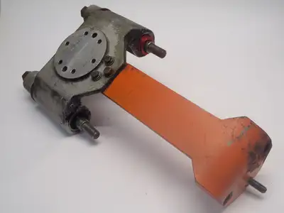 USED MILCO ROBOTIC WELDING ROBOT ARM BRACKET ACCESSORY
