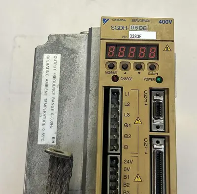 Used YASKAWA SGDH-05DE Servo Drives | Surplus Asset Holdings #1226410