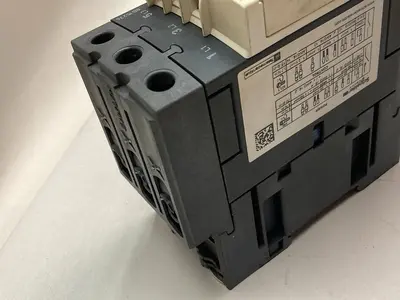 Used SCHNEIDER ELECTRIC LC1D65A Miscellaneous Equipment (Electrical & Power) Ohio US | Surplus Asset Holdings #1275100