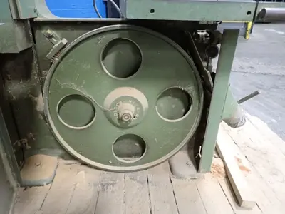 Danckaert 31" Throat Vertical Band Saw
