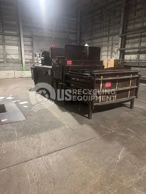 USED SEBRIGHT CUSTOM CLOSED DOOR HORIZONTAL