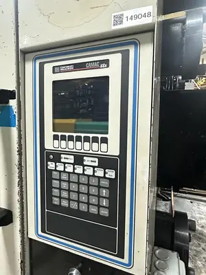 USED 1995 CINCINNATI MILACRON VT220-17