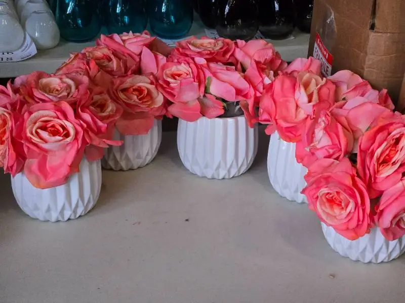Lot of (5) Silk Faux Rose Boquet Arrangement in White Ceramic Vase (pink)