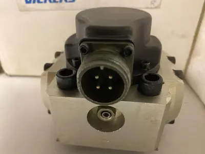 USED VICKERS SM4-20(15)57-80/50-10-S10