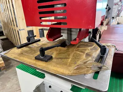 Masteel MIWH-130 Hydraulic Ironworker