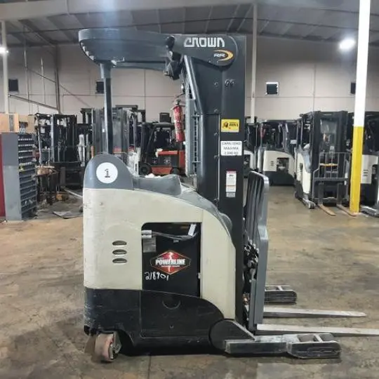 USED 2019 CROWN RR5725-45