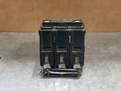 20 Amp, 3 Pole, 120/240 volts Circuit Breaker