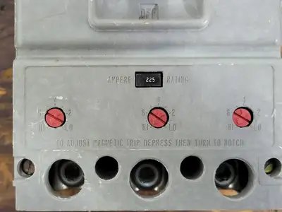 Used WESTINGHOUSE HKA3225F Switchgears British Columbia CA | Lenmark #242395