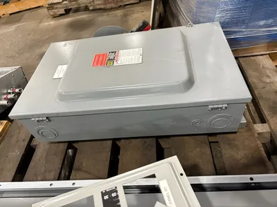 USED Square D H364