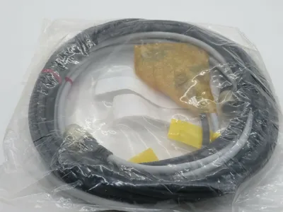 NEW KEYENCE SL-VPC5PM CABLE 283894 SLVPC5PM