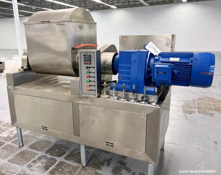 Used _UNKNOWN_ _UNKNOWN_ Double Arm Mixer Extruders Illinois US | Aaron Equipment #803895