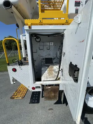 Used 2013 INTERNATIONAL 4300 UTILITY BUCKET Bucket (boom) trucks Virginia US | Proxy Equipment #1377842