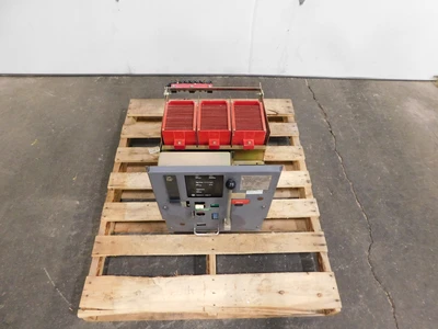 Used Westinghouse DS-206S Circuit Breakers Ohio US | Equipment Recovery Corp. #1329738