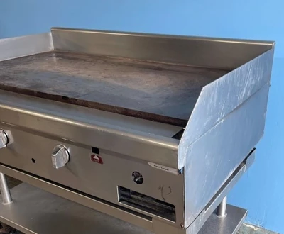 75-0173 Southbend HDG-48 48'' Manual Gas Griddle