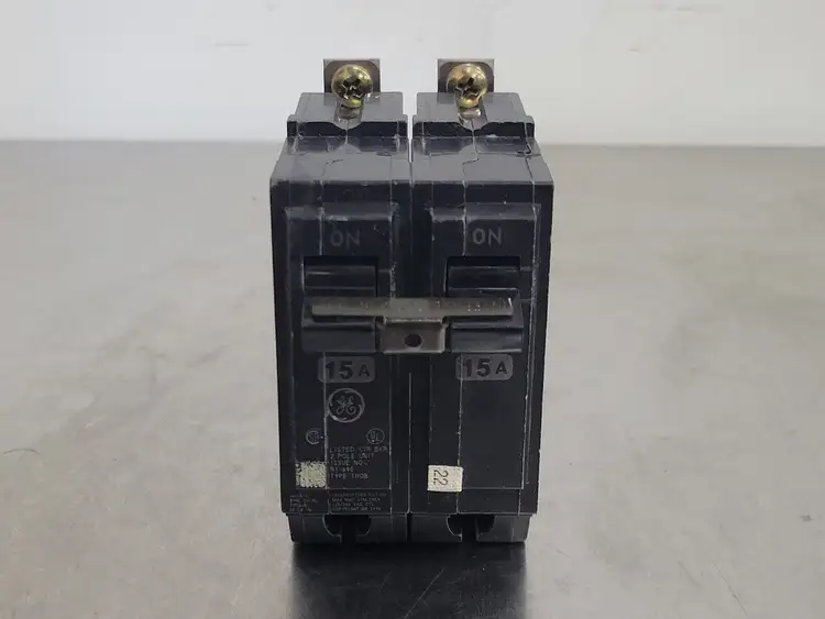 Used GENERAL ELECTRIC THQB215 Switchgears British Columbia CA | Lenmark #241599