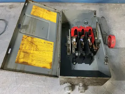 Used CUTLERHAMMER DH321NGK Switchgears Ohio US | HGR 24 #1288739