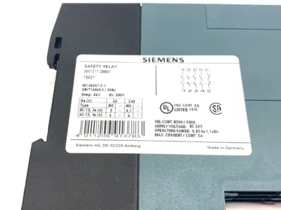 USED SIEMENS SIRIUS SAFETY RELAY, OUTPUT EXP.