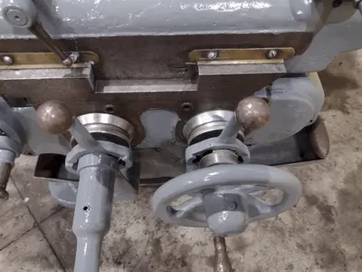 15 HP KEARNEY & TRECKER MODEL #4CH VERTICAL MILL: STOCK #22776