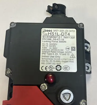 USED IDEC HS1L-DT4